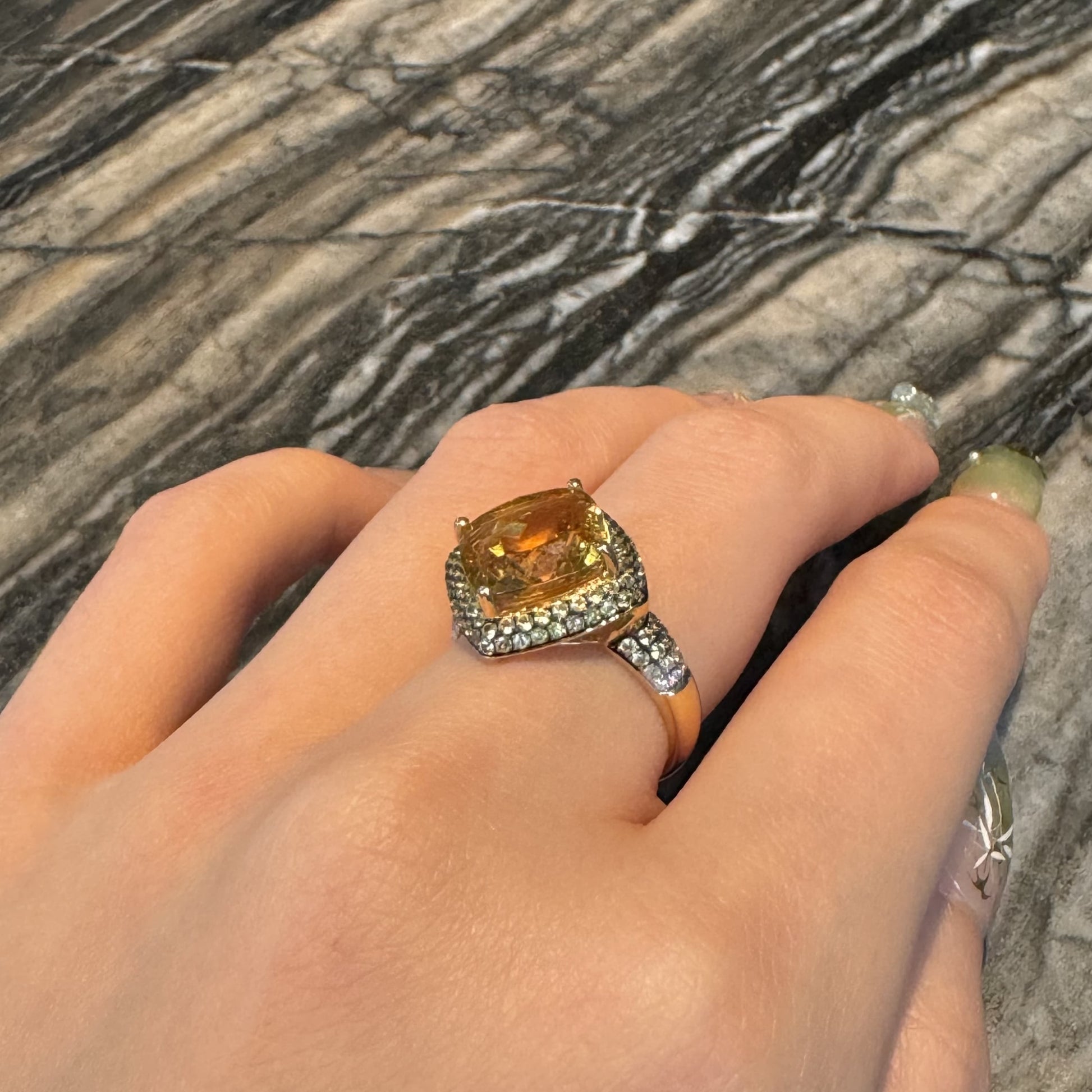 Golden Sunburst Ring, US 7