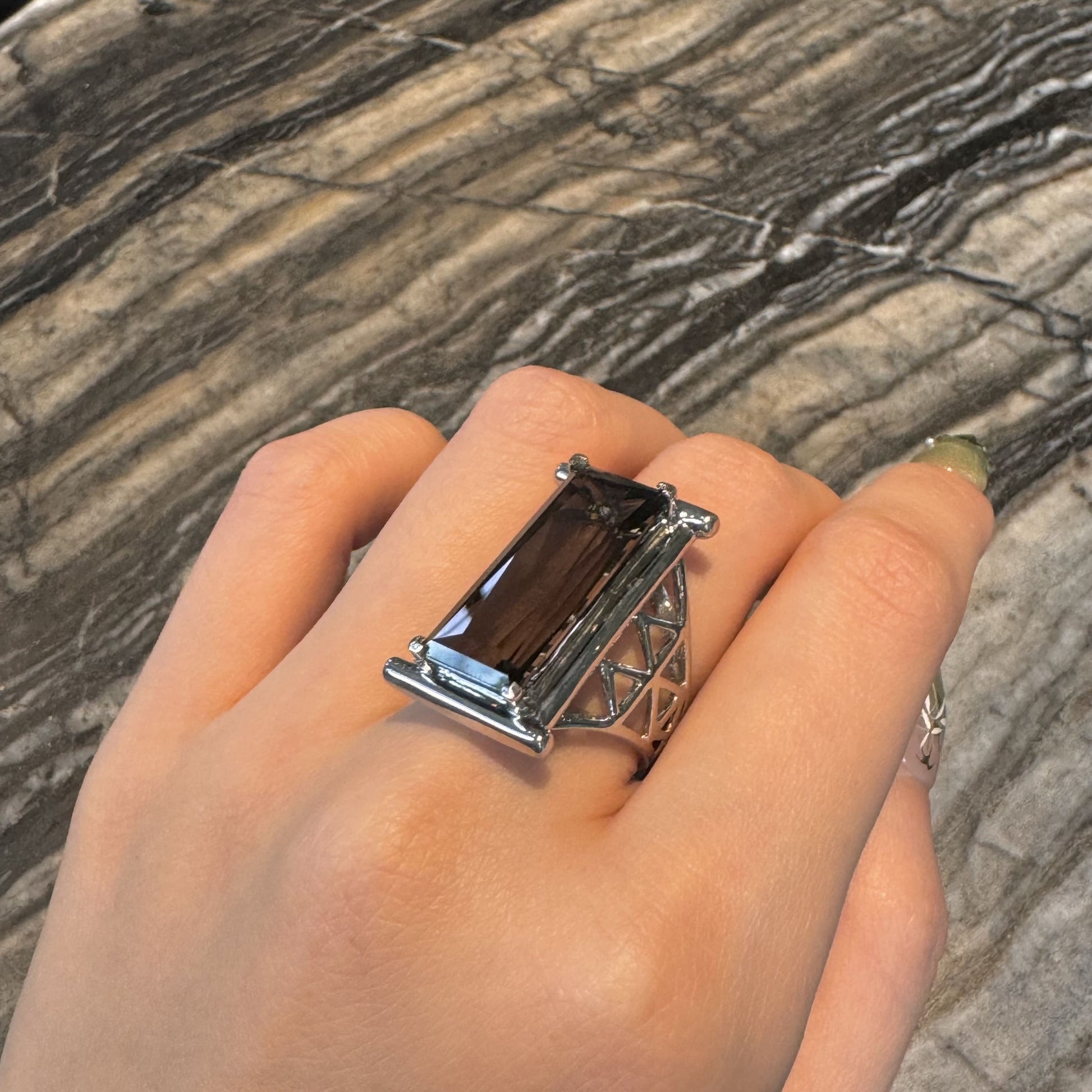 Smoky Whisper Ring, US 7