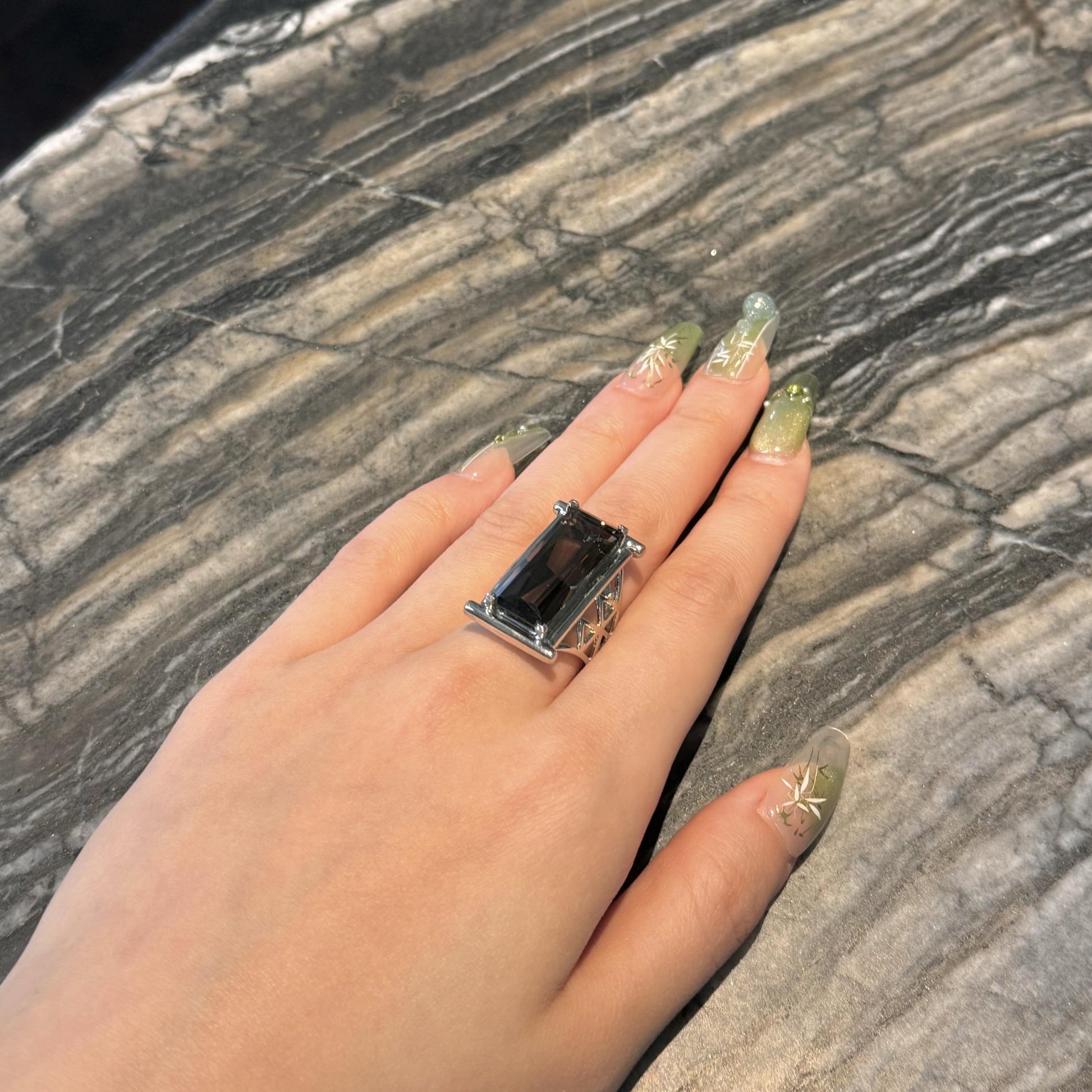 Smoky Whisper Ring, US 7