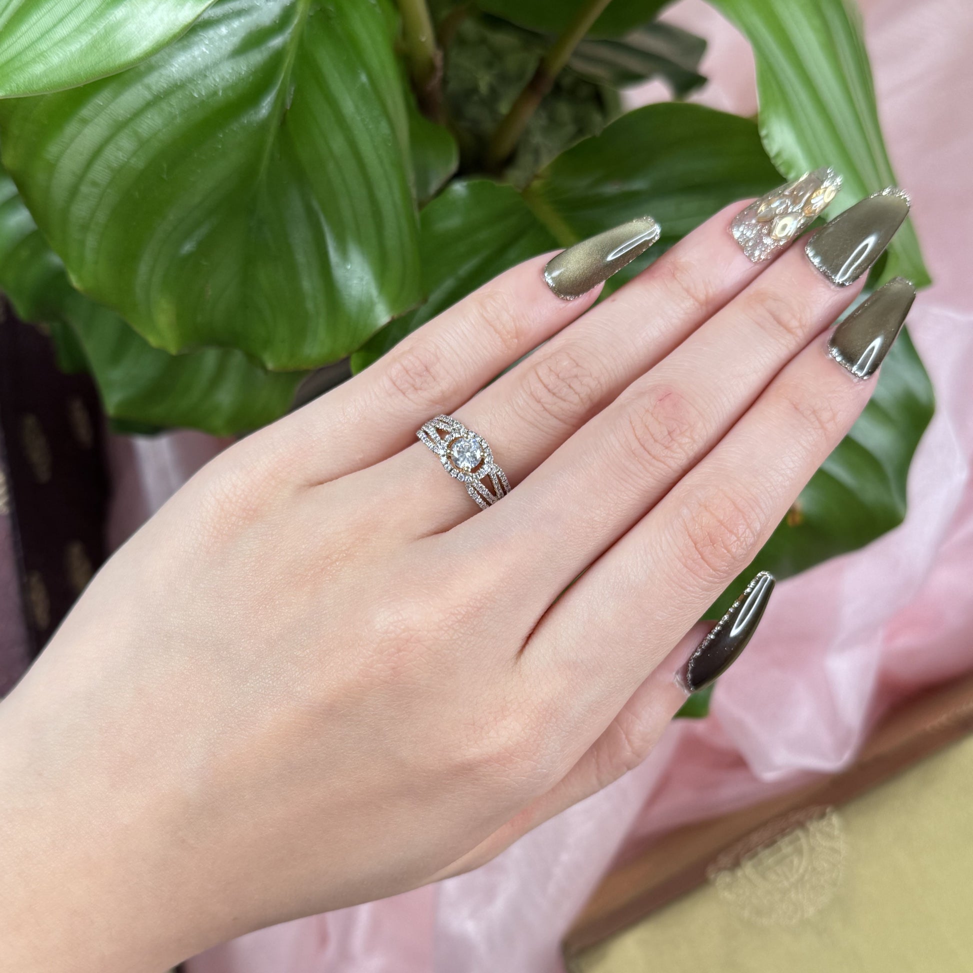 Crystal Clear Glow Ring, US 6.75