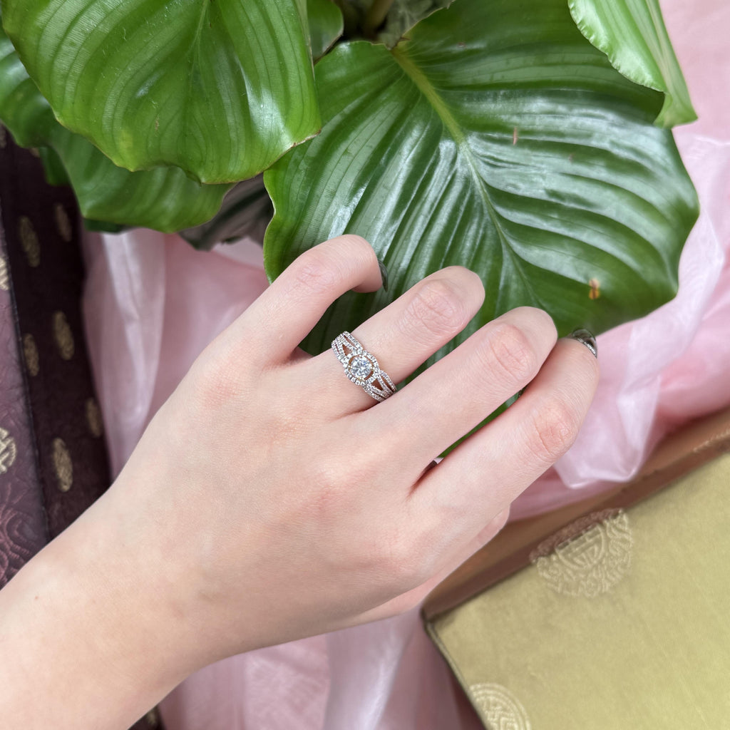 Crystal Clear Glow Ring, US 6.75