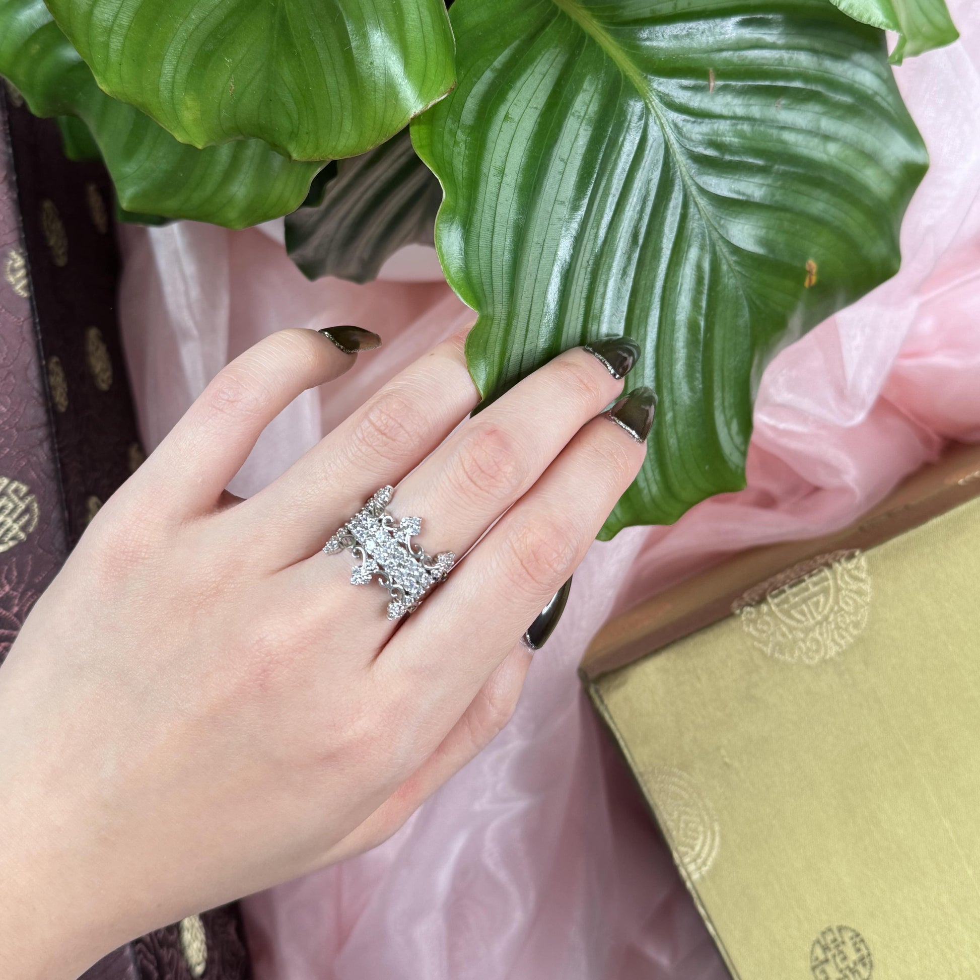 Pure Elegance Ring, US 7