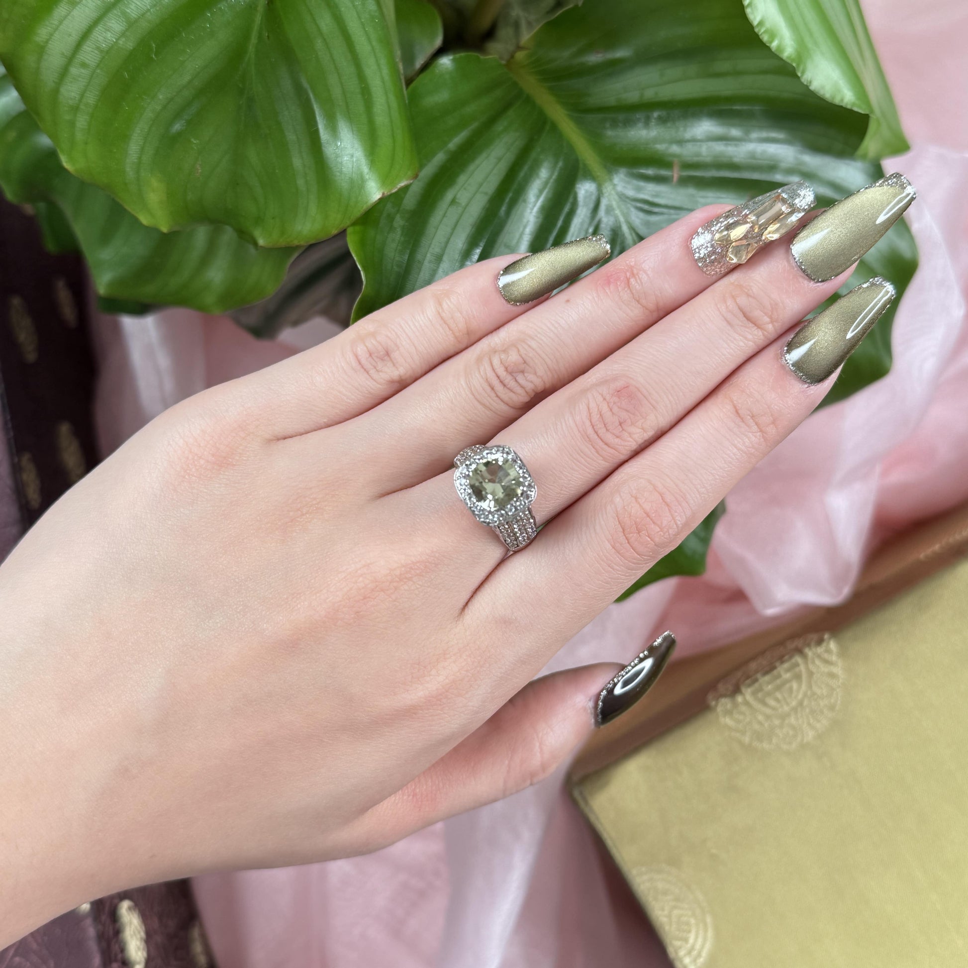 Sunlit Quartz Grace Ring, US 7